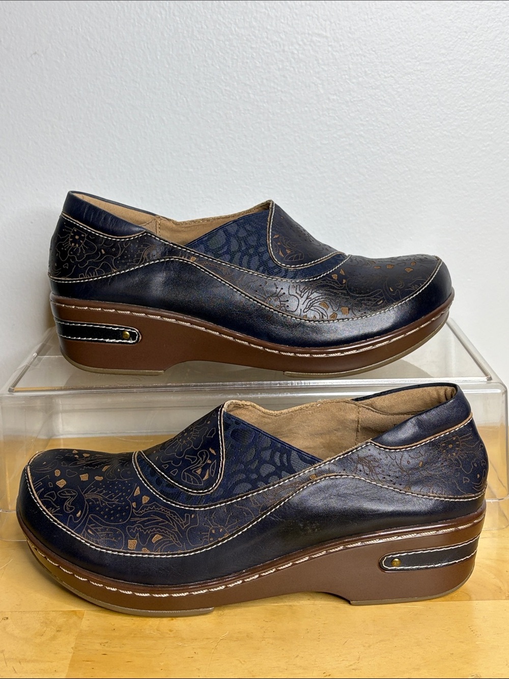 Spring Step L’Artiste Classic Navy Slip-On Platform Clogs Size 39